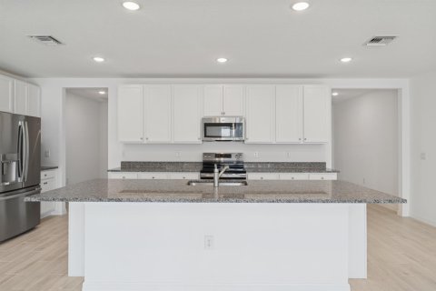 House in Port St. Lucie, Florida 4 bedrooms, 218.32 sq.m. № 2082745 - photo 11