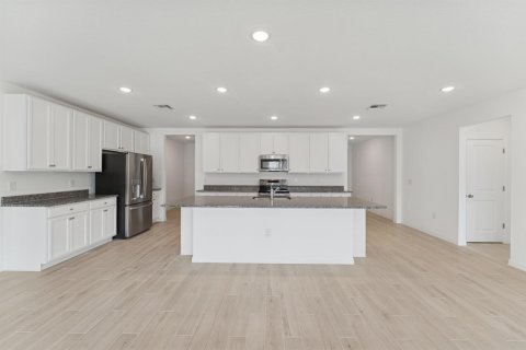 House in Port St. Lucie, Florida 4 bedrooms, 218.32 sq.m. № 2082745 - photo 10