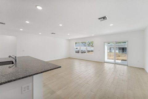 House in Port St. Lucie, Florida 4 bedrooms, 218.32 sq.m. № 2082745 - photo 14