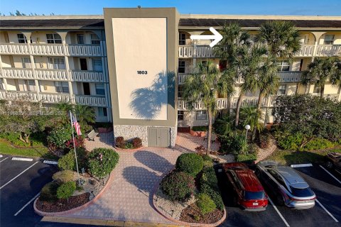 Condo à Coconut Creek, Floride, 2 chambres  № 2042446