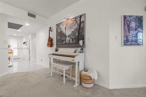Copropriété à vendre à Coconut Creek, Floride: 2 chambres, 107.49 m2 № 2042446 - photo 20