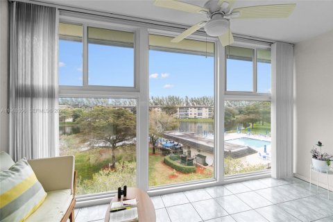 Copropriété à vendre à Coconut Creek, Floride: 2 chambres, 107.49 m2 № 2042446 - photo 14