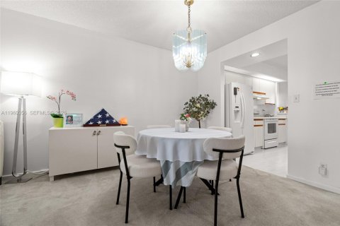 Copropriété à vendre à Coconut Creek, Floride: 2 chambres, 107.49 m2 № 2042446 - photo 27