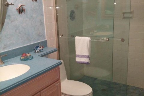 Снять в аренду виллу или дом в Юпитер, Флорида 2 спальни, 132.85м2, № 1097776 - фото 1