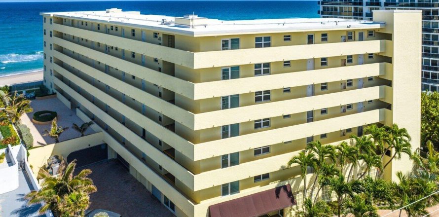 Condominio en Boca Raton, Florida, 2 dormitorios № 1092786