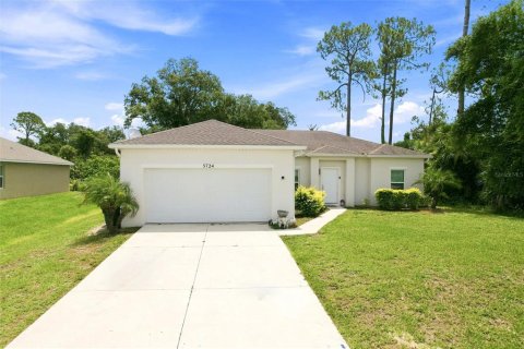 House in North Port, Florida 3 bedrooms, 139.91 sq.m. № 2230536
