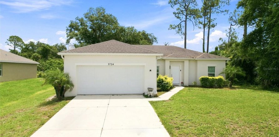 Casa en North Port, Florida 3 dormitorios, 139.91 m2 № 2230536