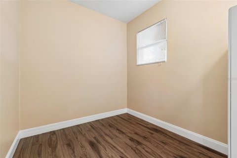 House in Apollo Beach, Florida 4 bedrooms, 212.19 sq.m. № 2122644 - photo 7