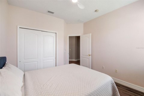 House in Apollo Beach, Florida 4 bedrooms, 212.19 sq.m. № 2122644 - photo 22