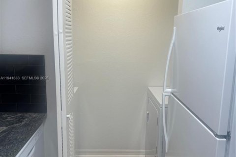 Condominio en alquiler en Orlando, Florida, 1 dormitorio № 2054480 - foto 18