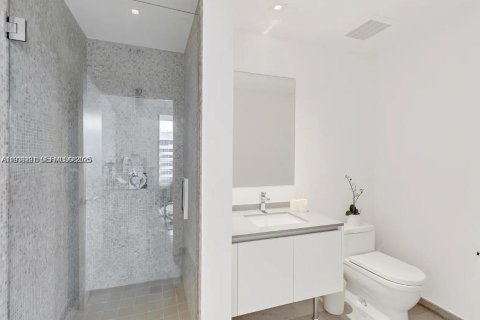 Copropriété à louer à Miami, Floride: 2 chambres, 129.41 m2 № 1989844 - photo 9