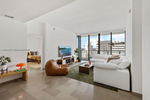 Copropriété à louer à Miami, Floride: 2 chambres, 129.41 m2 № 1989844 - photo 5