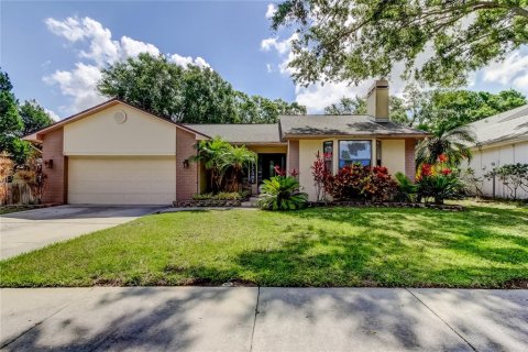 House in Safety Harbor, Florida 4 bedrooms, 188.03 sq.m. № 1743268 - photo 1