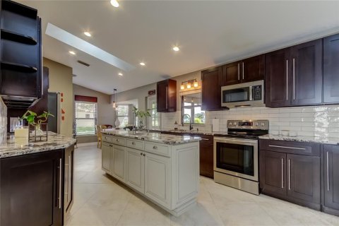 House in Safety Harbor, Florida 4 bedrooms, 188.03 sq.m. № 1743268 - photo 20