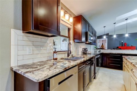 House in Safety Harbor, Florida 4 bedrooms, 188.03 sq.m. № 1743268 - photo 26