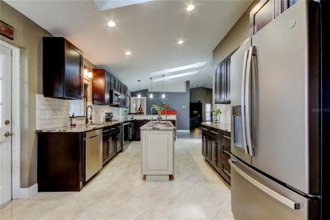 House in Safety Harbor, Florida 4 bedrooms, 188.03 sq.m. № 1743268 - photo 30