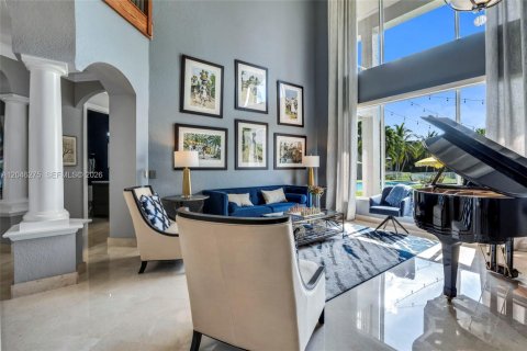 House in Miramar, Florida 6 bedrooms, 396.14 sq.m. № 2259995 - photo 6