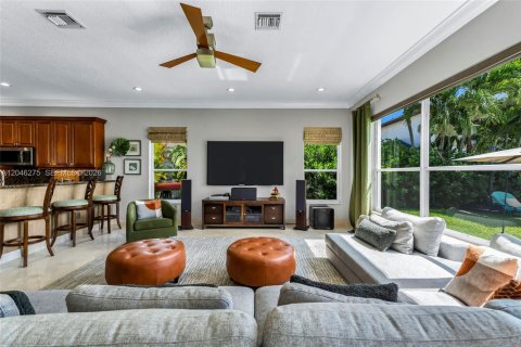 House in Miramar, Florida 6 bedrooms, 396.14 sq.m. № 2259995 - photo 20