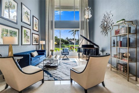 House in Miramar, Florida 6 bedrooms, 396.14 sq.m. № 2259995 - photo 7