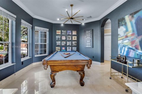 House in Miramar, Florida 6 bedrooms, 396.14 sq.m. № 2259995 - photo 8