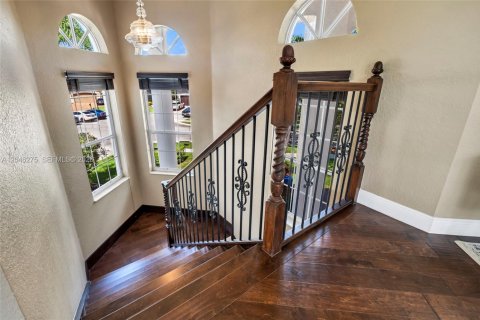 House in Miramar, Florida 6 bedrooms, 396.14 sq.m. № 2259995 - photo 24