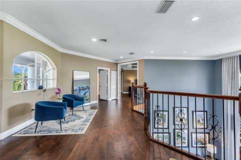 House in Miramar, Florida 6 bedrooms, 396.14 sq.m. № 2259995 - photo 25