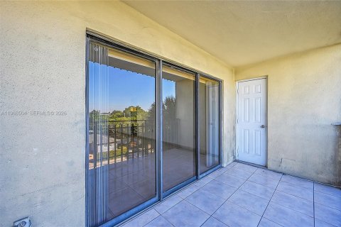 Condominio en venta en Miami, Florida, 2 dormitorios, 79.9 m2 № 2033127 - foto 12