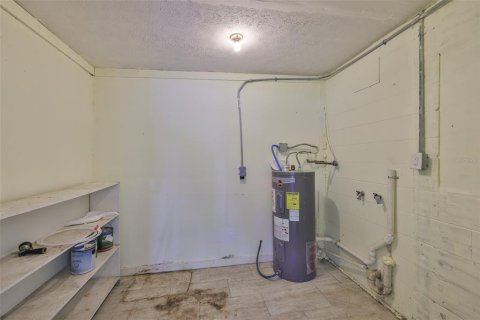 House in Seffner, Florida 3 bedrooms, 111.48 sq.m. № 1741166 - photo 29