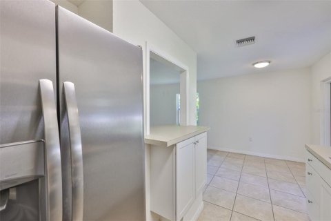House in Seffner, Florida 3 bedrooms, 111.48 sq.m. № 1741166 - photo 11
