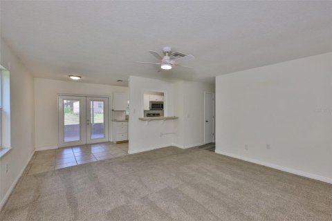 House in Seffner, Florida 3 bedrooms, 111.48 sq.m. № 1741166 - photo 8