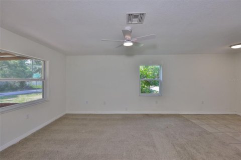 House in Seffner, Florida 3 bedrooms, 111.48 sq.m. № 1741166 - photo 12