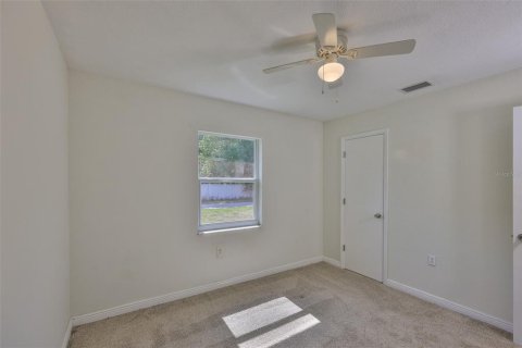 House in Seffner, Florida 3 bedrooms, 111.48 sq.m. № 1741166 - photo 13