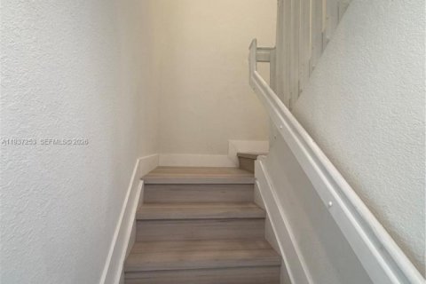 Снять в аренду кондоминиум в Дорал, Флорида 3 спальни, 128.67м2, № 1995117 - фото 7