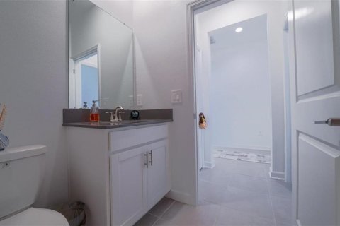 Casa en venta en Davenport, Florida, 5 dormitorios, 305.37 m2 № 1901584 - foto 15