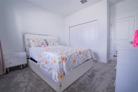 Casa en venta en Davenport, Florida, 5 dormitorios, 305.37 m2 № 1901584 - foto 17