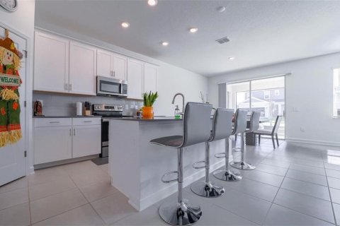Casa en venta en Davenport, Florida, 5 dormitorios, 305.37 m2 № 1901584 - foto 21