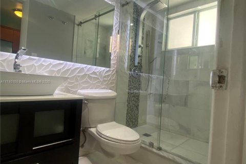 Condo in Miami Beach, Florida  № 1488963 - photo 21
