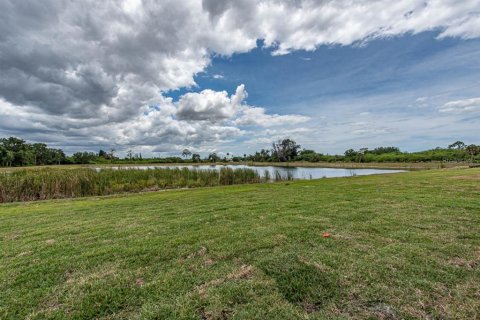 House in Ruskin, Florida 4 bedrooms, 239.32 sq.m. № 1662683 - photo 29