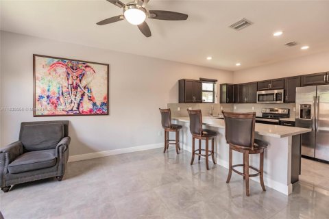 House in Homestead, Florida 4 bedrooms, 185.06 sq.m. № 1834550 - photo 9