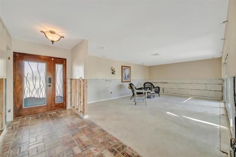 House in Treasure Island, Florida 3 bedrooms, 252.32 sq.m. № 1885324 - photo 18
