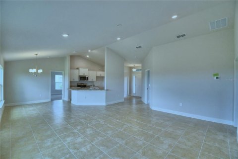 House in Auburndale, Florida 4 bedrooms, 163.04 sq.m. № 2393996 - photo 16