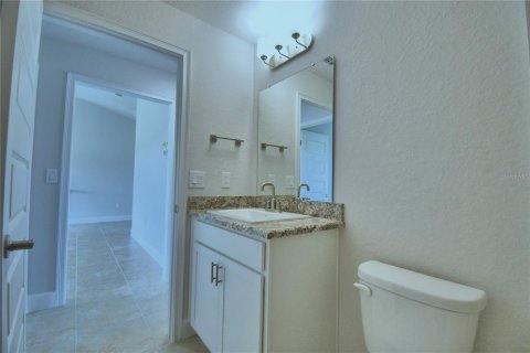 House in Auburndale, Florida 4 bedrooms, 163.04 sq.m. № 2393996 - photo 24