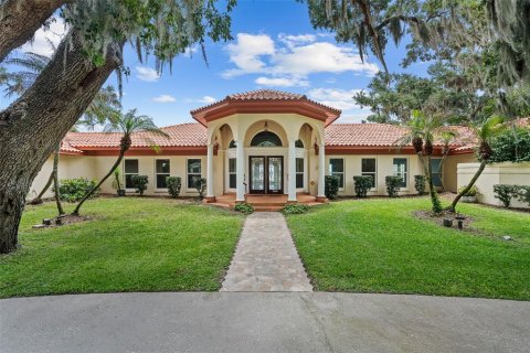 House in Leesburg, Florida 3 bedrooms, 343 sq.m. № 2295041 - photo 2