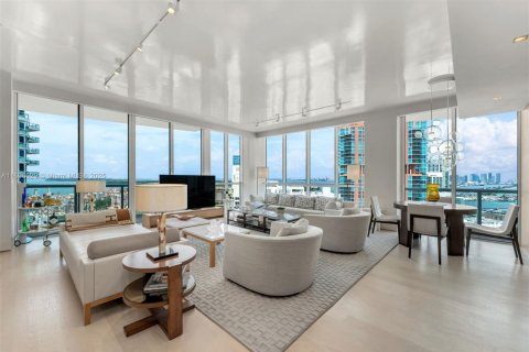 Copropriété à vendre à Miami Beach, Floride: 3 chambres, 214.23 m2 № 1934616 - photo 1