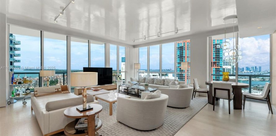 Condo à Miami Beach, Floride, 3 chambres № 1934616
