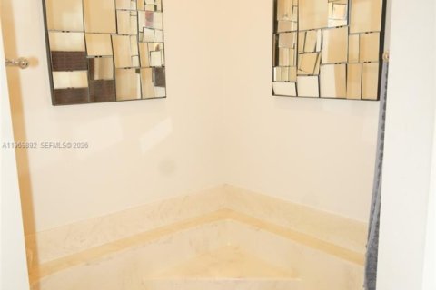 Townhouse in Weston, Florida 3 bedrooms, 144.93 sq.m. № 2030902 - photo 22