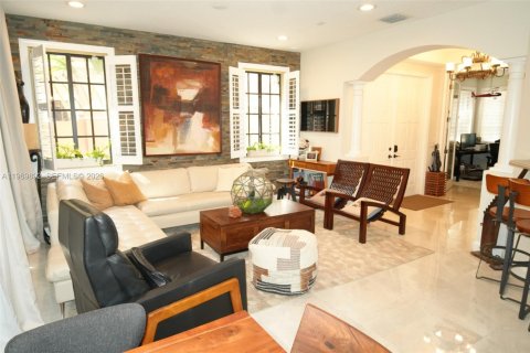 Townhouse in Weston, Florida 3 bedrooms, 144.93 sq.m. № 2030902 - photo 3