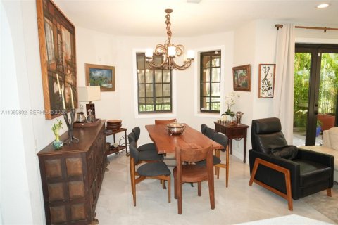 Townhouse in Weston, Florida 3 bedrooms, 144.93 sq.m. № 2030902 - photo 12
