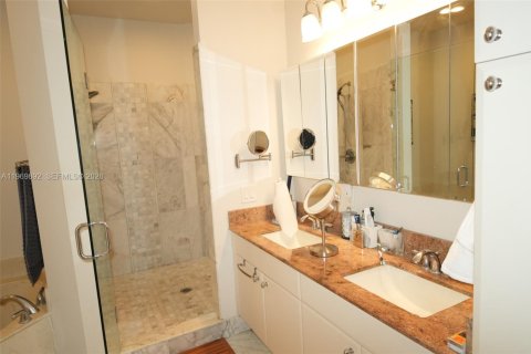 Townhouse in Weston, Florida 3 bedrooms, 144.93 sq.m. № 2030902 - photo 21