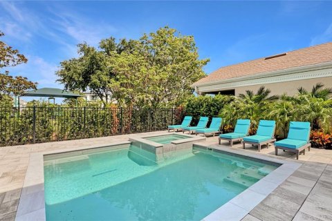 House in Four Corners, Florida 5 bedrooms, 354.79 sq.m. № 1828066 - photo 7
